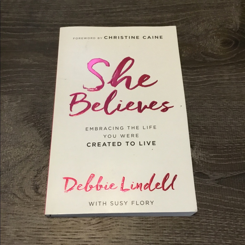 She Believes book by Debbie Lindell